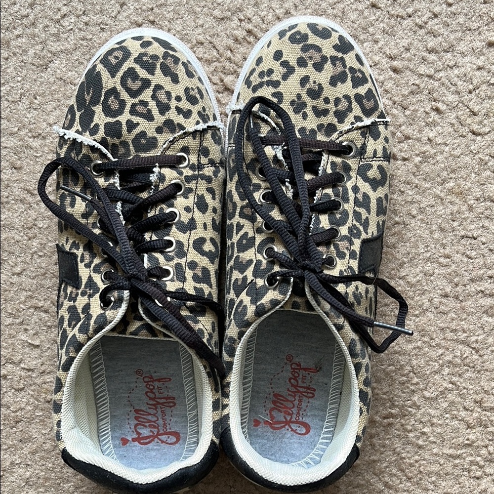 Jellypop Leopard Print Sneakers Casual Comfort